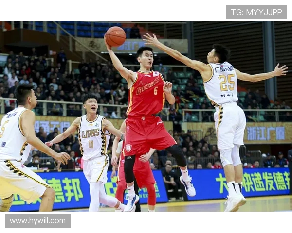 郭昊文：从青涩少年到篮球场上的璀璨明星之路解析