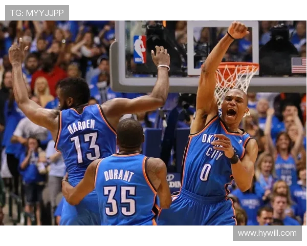 阿尔德里奇对决雷霆展现强大实力引发球迷热议