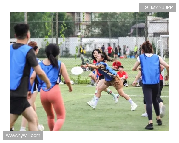 重庆飞盘队与成都飞盘队赛后复盘意识碰撞分析与反思