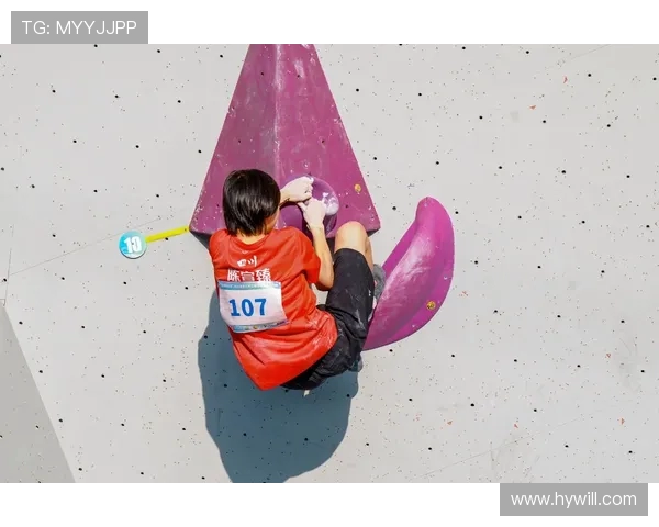 上海街舞队在世界攀岩锦标赛中的团队协作表现引发热议与赞赏