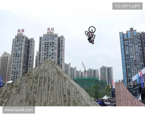 成都极限运动队的成长之路与世界杯梦想的追逐故事